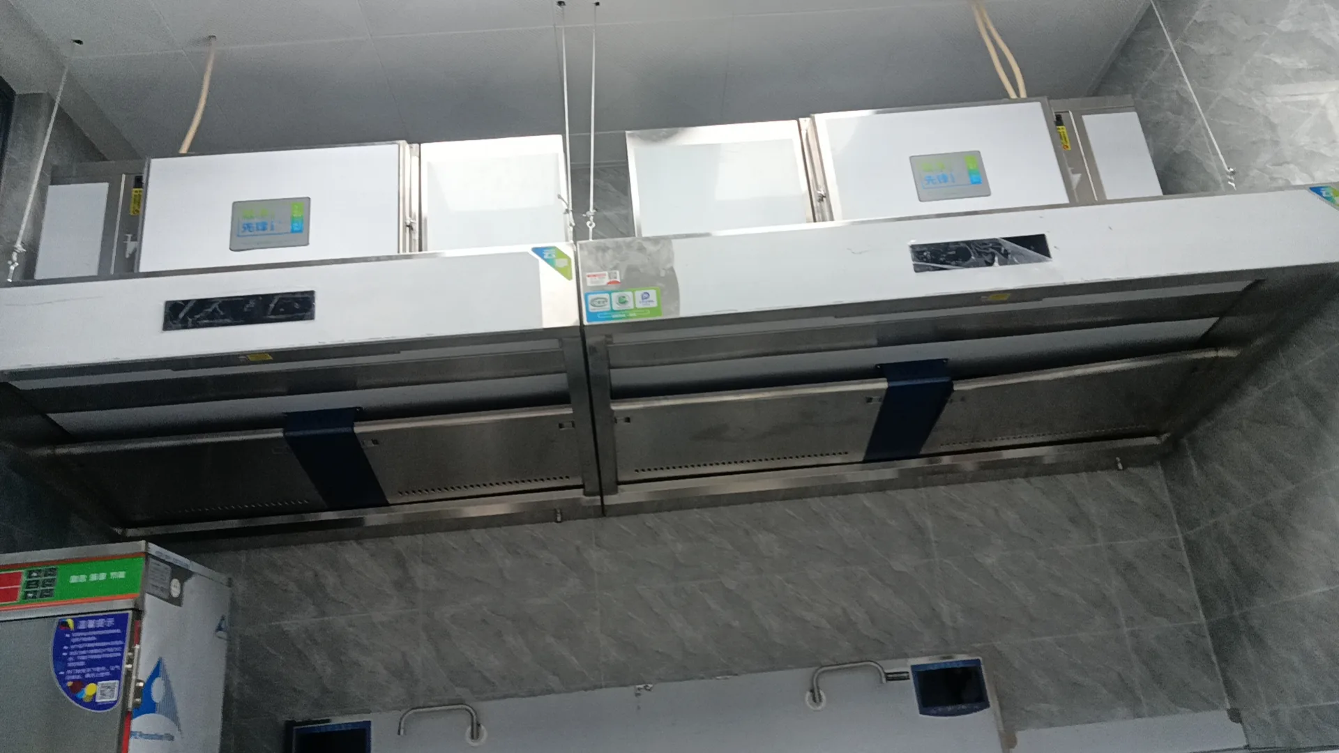 Heyuan Exhaust Hood Installation gallery image 3